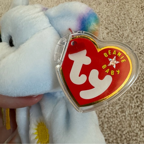 Ty Beanie Babies Bear Cheery August 18, 2000 - Picture 10 of 12